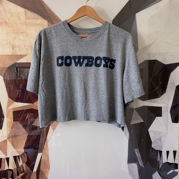 Nike Tops - 3/$30 sale 🎃 Nike Dallas Cowboys cropped tee